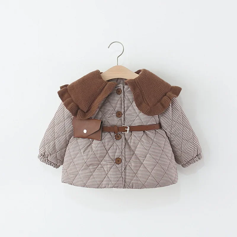 Moda estilo doce meninas casaco de inverno xadrez malha plissado colarinho quente algodão acolchoado outerwear cinto e saco crianças jaqueta