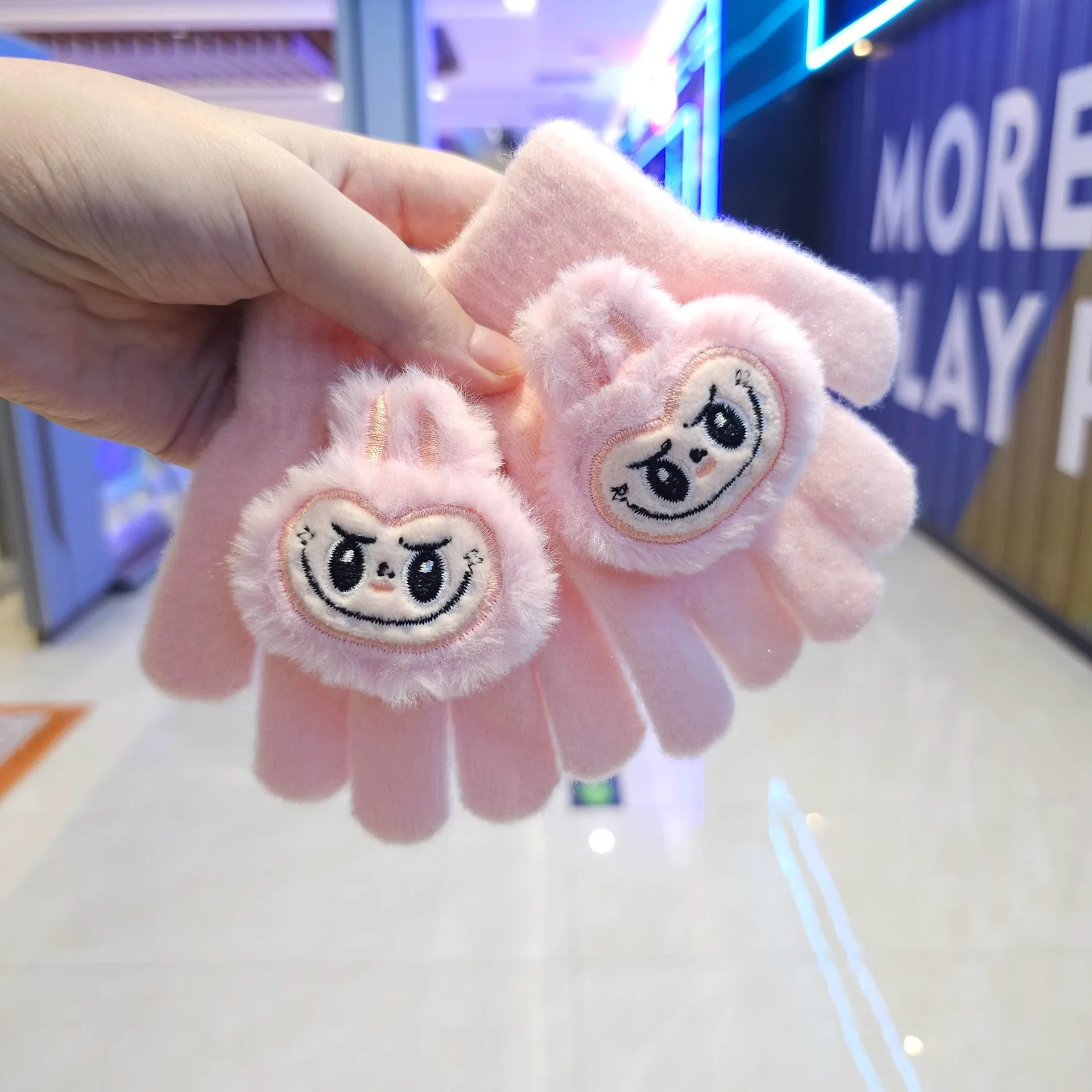 MINISO Labubu winter cartoon cute plush children's gloves warm thickened five finger split finger gloves