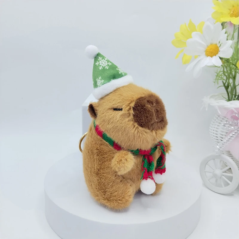 Jouet en peluche Capybara avec chapeau et écharpe de Noël, jouet moelleux, pendentif en peluche, beurre de simulation, mignon, cadeaux d'anniversaire