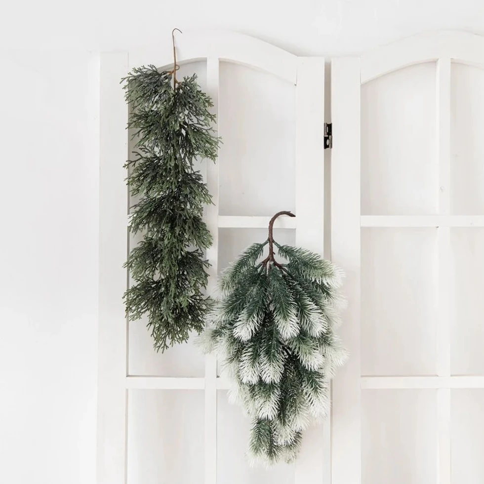 1pc צמח מלאכותי מחט פלסטיק harfrost חג המולד עץ תלוי זר פסטיבל הבית חיצונית גן diy תפאורה חתונה