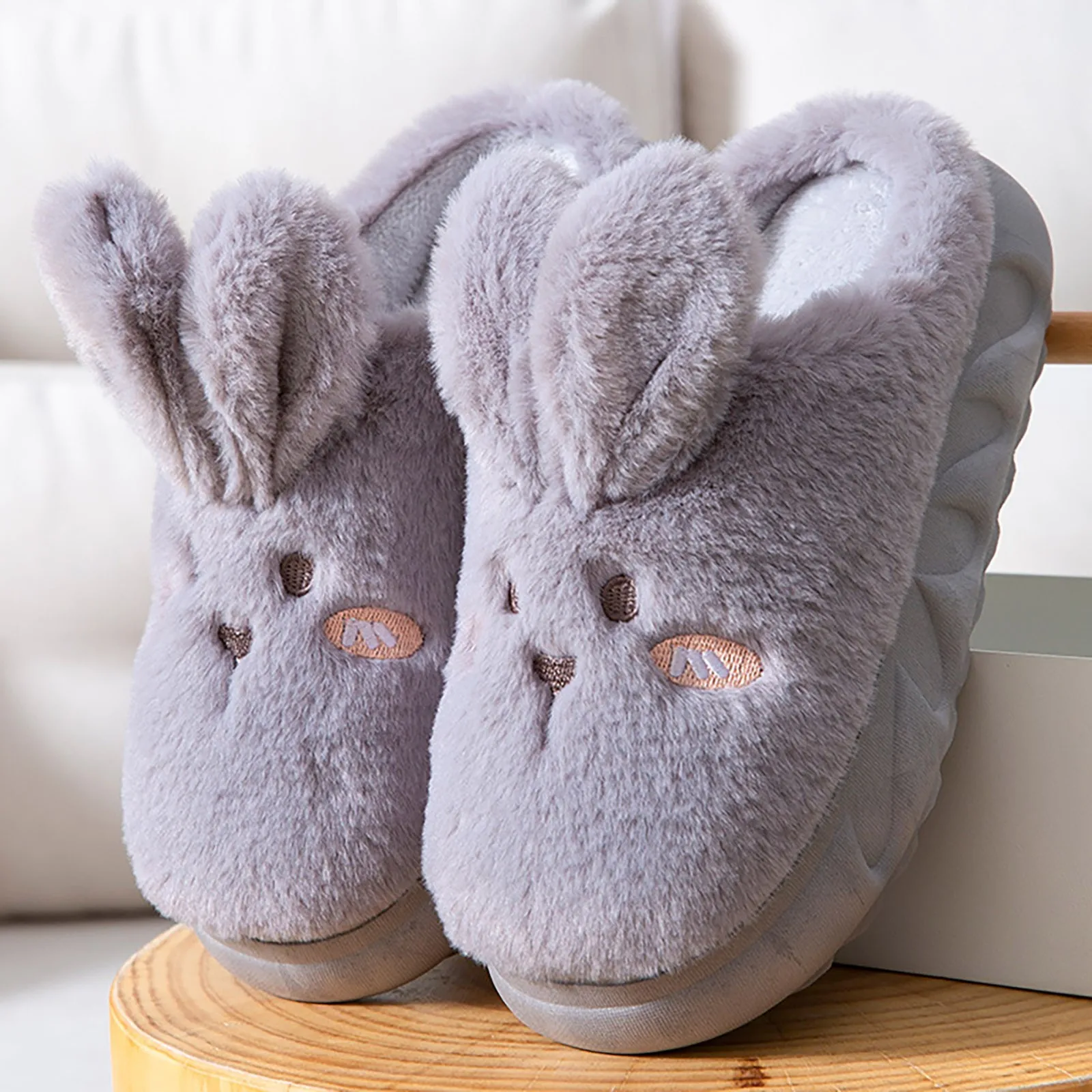 2023 Cute Plush Animal Slippers Women Lovely Bunny Rabbit Slides Indoor Bedroom Platform Slippers Fluffy Furry Soft Sole Shoes