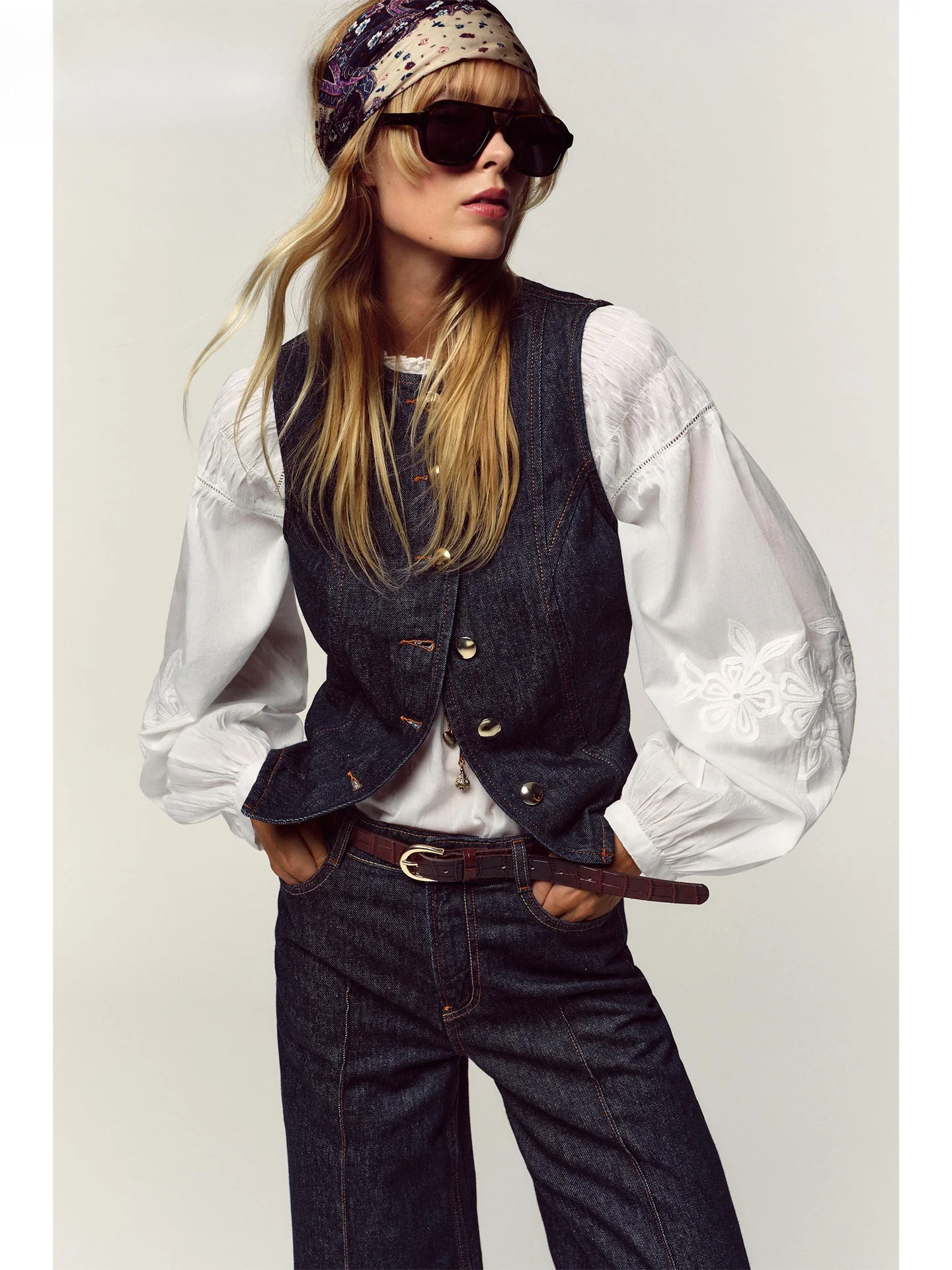 

ZAPRHA Sli Slim Fit Denim Vest Women's Outerwear Faionable Autumn 2025 round Ne Single Button Closure Color