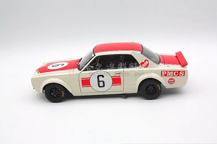 AUTOart-Nissan Skyline Diecast carro modelo brinquedos, branco vermelho Hobby exibição ornamentos, presentes da coleção, GTR, KPGC10, 1, 18, 1970