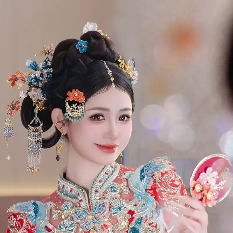 Xiuhe Clothing Wedding Bridal Headwear Chinese Ancient Style Light Color Age Reduction Blue Eyebrow Pendant Classical Hairwear