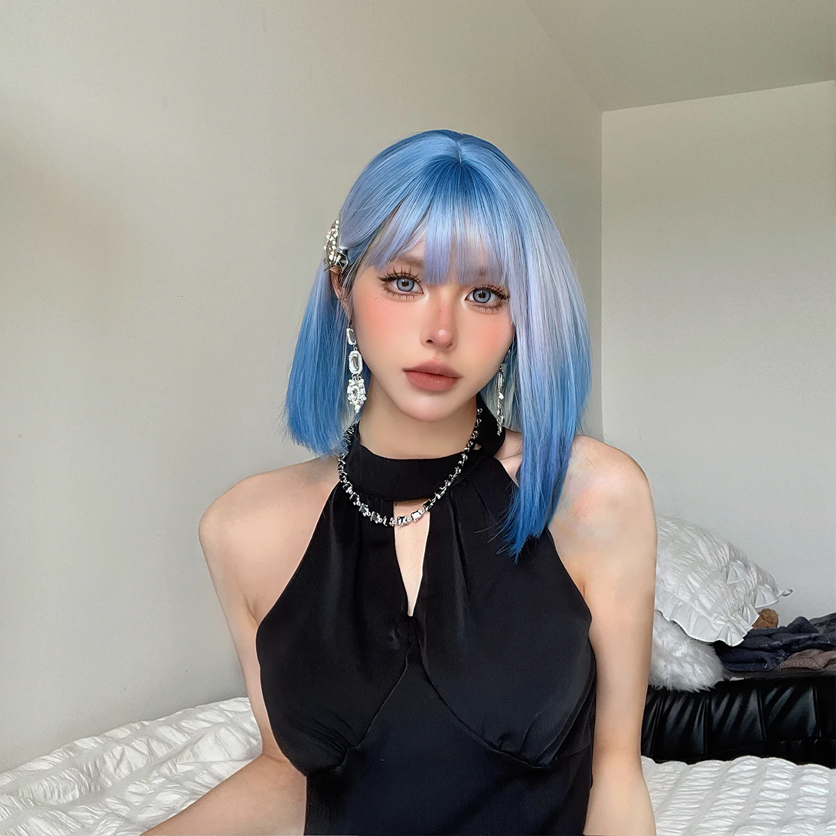 Short Straight Bob Synthetic Wigs Sky Blue White Ombre Wig with Bangs Lolita Cosplay Wigs for Women Halloween Party Wigs Daily