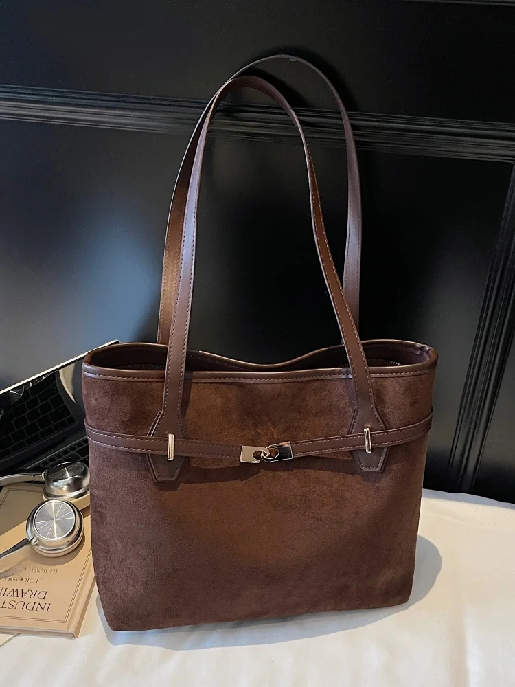 

Retro Large Capaci Tote Bag Women's 2025 New Autumn Winter Faion Versatile Single oulder Bag Commuting Work Bag