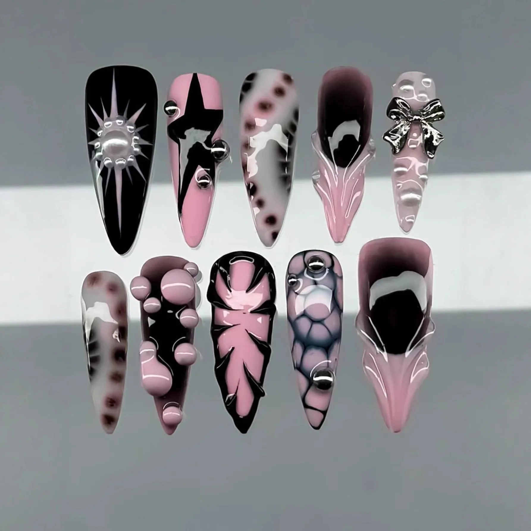 เล็บปลอมลายเสือดาวสีชมพูดำหวานเย็น 10 ชิ้น ทำมือ สำหรับผู้หญิง สไตล์ยุโรป กอธิค พังก์