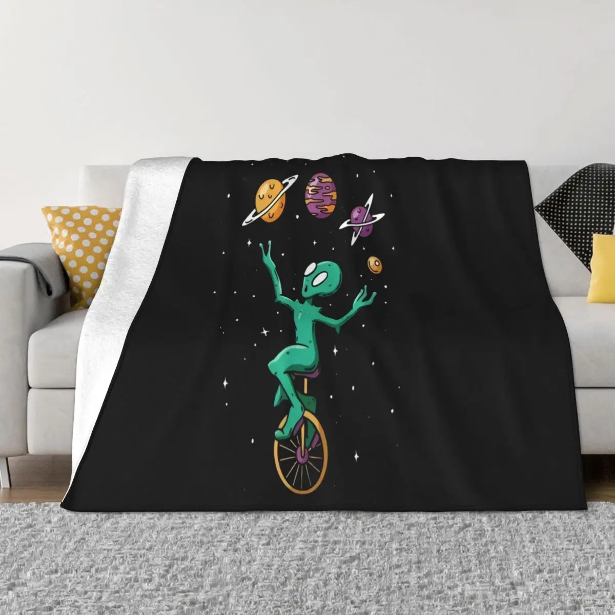 Juggler Alien Ufo Cool Funny Pop Swag Brand New Stylish Crewneck Oversize Style Hot Sell Stylish Middle Aged Throw Blanket