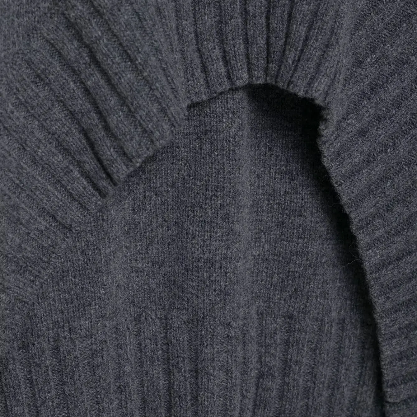Simple Gray Sweater Vest Women Autumn Winter Round Neck Loose Irregular Knitted Pullover Casual Fashion Sleeveless Tops