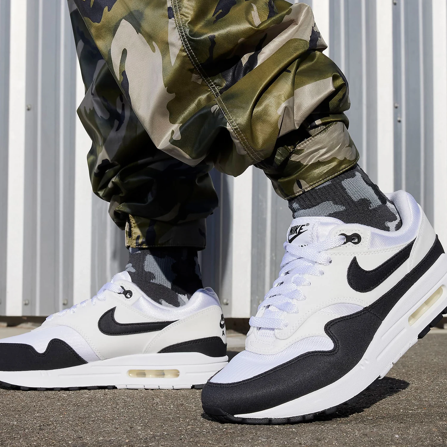 

Натуральные весенние новые женские кроссовки Nike на воздушной подушке DZ2628-102