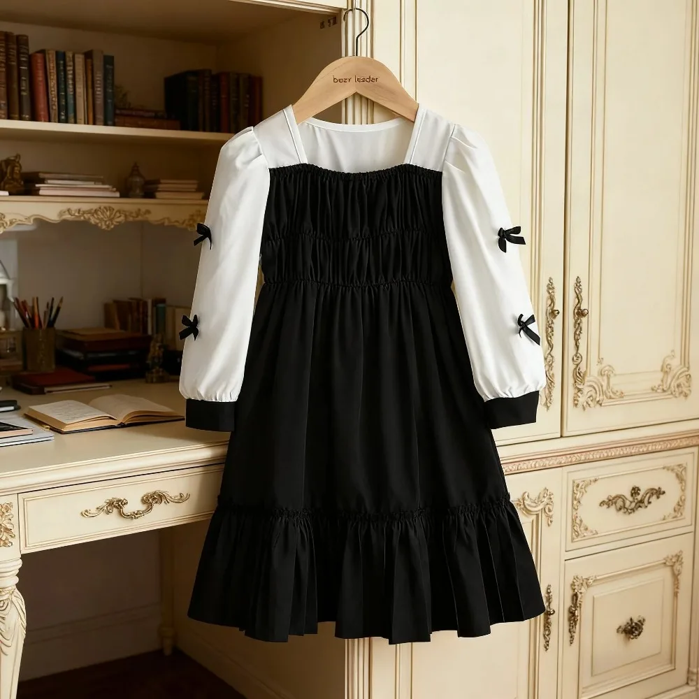 

3-7 Years Old Black and White Minimalist Basic Girls' Casual Dress Autumn New Item Color Blocked Bow Fashion Clothes