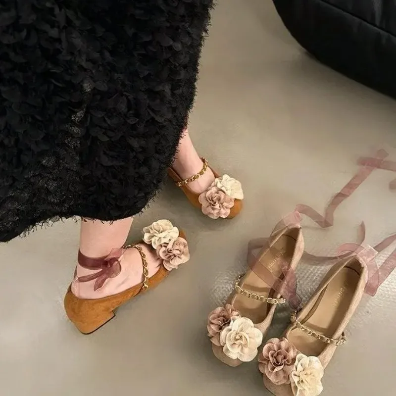 أحذية النساء Modis الأحذية النسائية أنيقة 2025 فستان الصيف مريح جديد المطاط بولي PU الأزهار قطيع النسيج روما ميد موضة ساحة