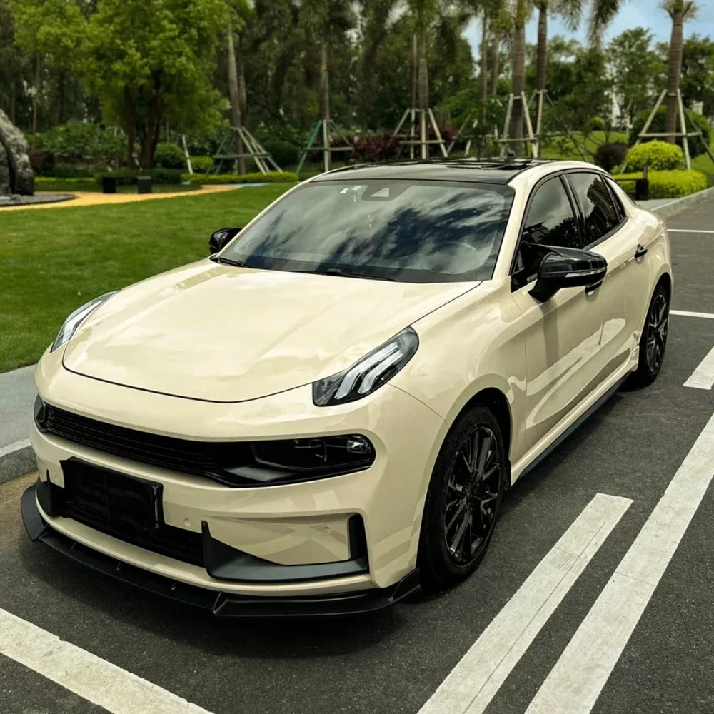 Car Sticker Ultra Gloss Cream White Wrapping Film PET Sticker Bubble Free Auto Decals Car Accessories Exterior Decoration