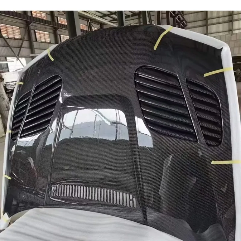 

NewE46 Style Bonnet With Vents Carbon Fiber Fibre Body Kit Front Engine Hood For M3 E46 2and4 Doors 1996-2000