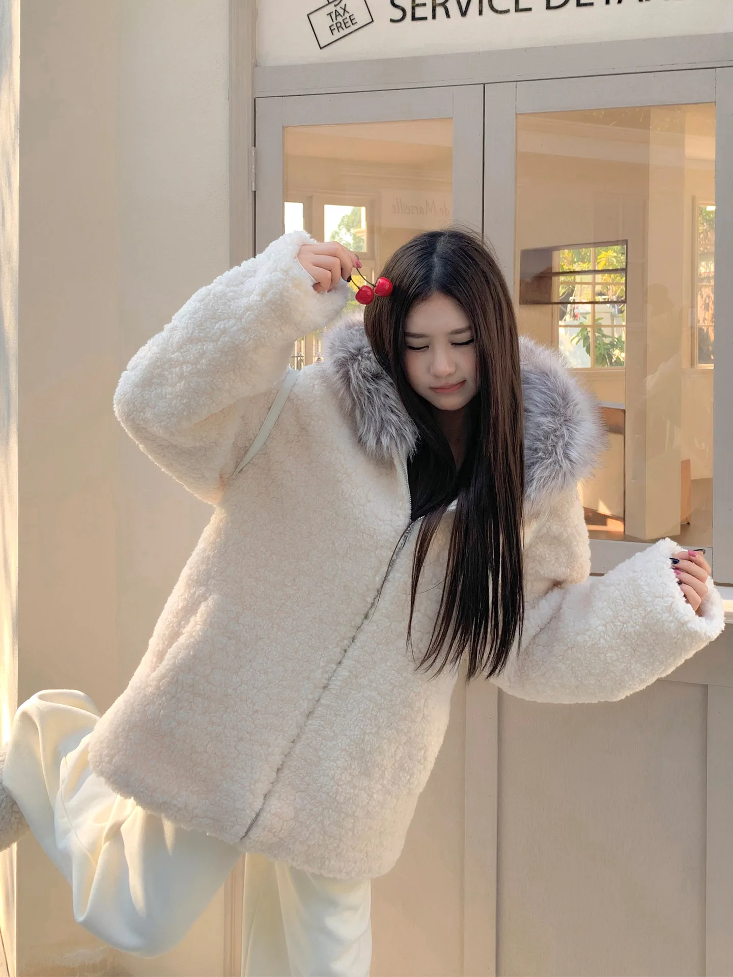 

Корейское женское длинное пальто в стиле оверсайз, зимнее, теплое, свободного кроя, из полиэстера, с капюшоном, в стиле ретро, с боковыми карманами