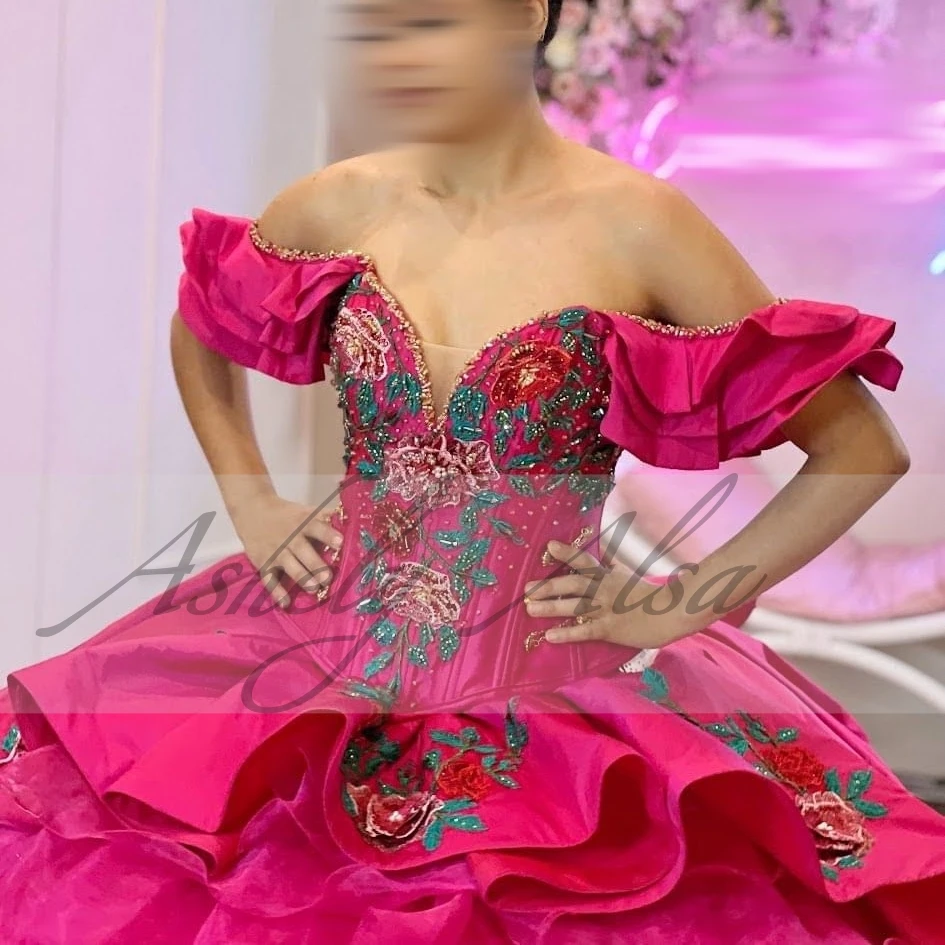 Gaun acara pesta wanita mawar merah muda menawan gaun pesta bahu terbuka renda Applique gaun pesta acara ulang tahun gaun Prom Quinceanera 15