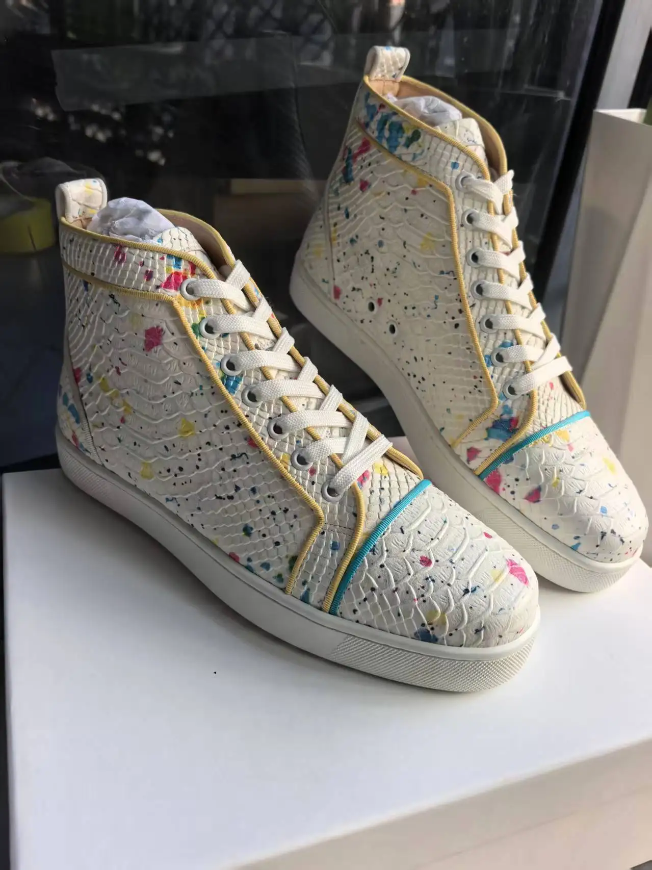 

Colorful Dots Snakeskin Pattern High-top Casual Men's Shoes Sneaker Round Toe Lace-Up Men Shoes New Style Comfort Flat Shoes