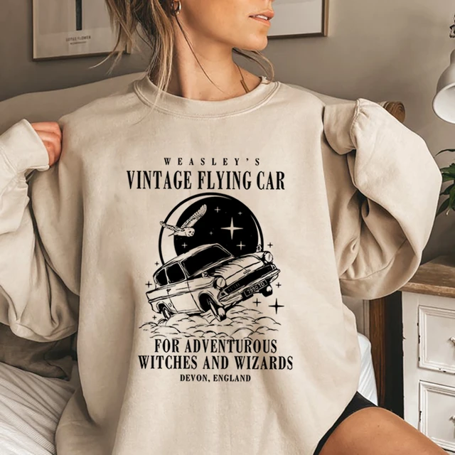 Crewneck sweatshirt aesthetic shop