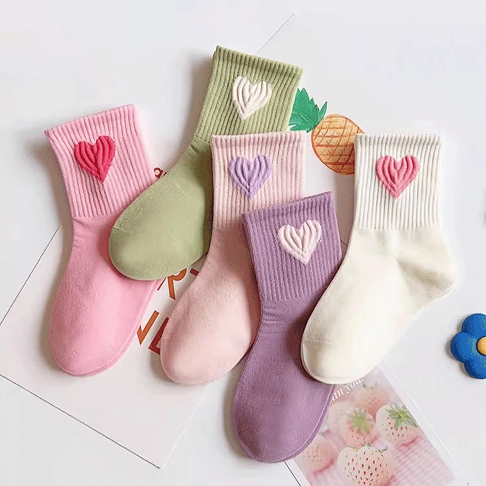 5 Paar koreanische Mädchensocken mit mittlerer Wade, Herzmuster, niedliche Kindermode-Socken für Frühling und Herbst, Freizeitkleidung für Kinder