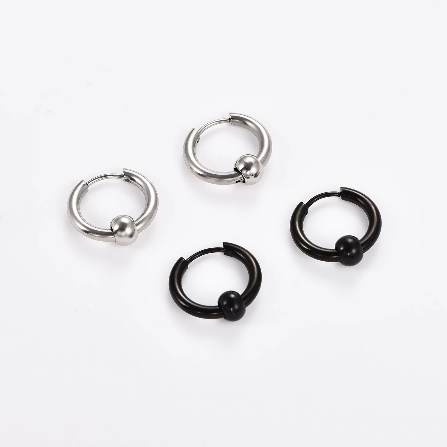 1 Paar/2 Stück Schwarze Edelstahl-Kreisperlen Huggie-Scharnier-Creolen Ohrstecker Hochwertiger Punk-Rock-Stil Ohrschmuck – Detail 6
