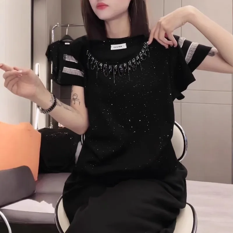 

Топ-футболка с короткими рукавами, новинка 2025 года, корейский стиль, темперамент, тяжелая промышленность, горячее тиснение, модный топ с круглым вырезом и бриллиантами