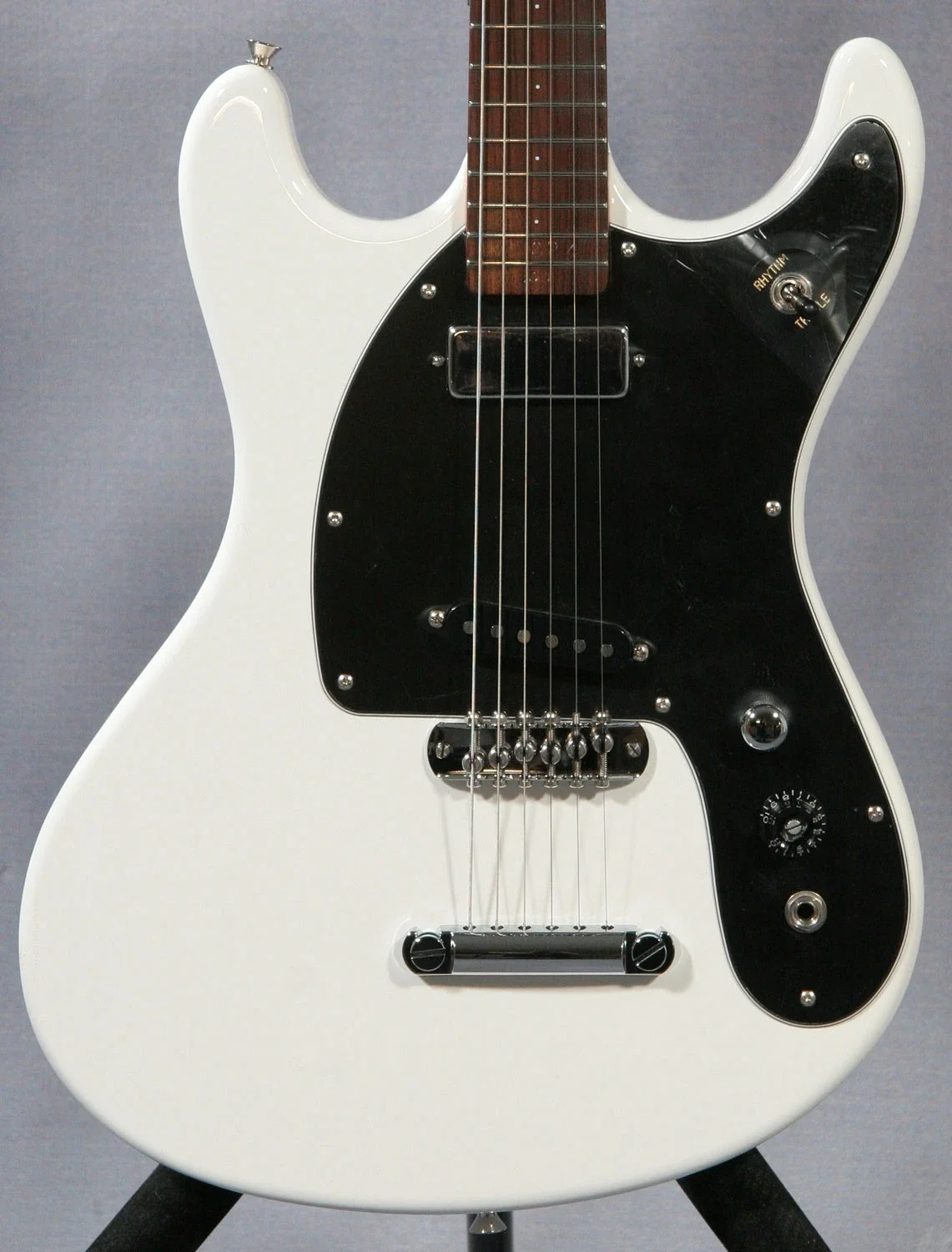 

Mark II White Electric Guitar Tune-A-Matic and Stop Tailpiece 2 Single Coil Pickups White Pickguard Little Dot Inlay