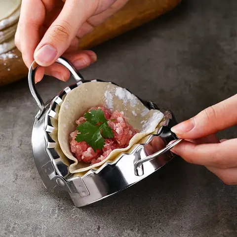 Dumpling Maker Stainless Steel Dumpling Mold Ravioli Maker Empanadas Press Mold Metal Pastry Molds Home Cooking Kitchen Utensils