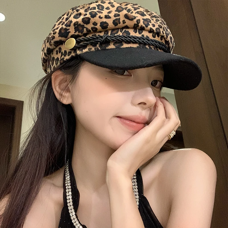 New Leopard Print Y2k Beret Women\'s Spring and Autumn Retro Personality Niche Big Head Sunshade Flat Top Octagonal Newsboy Cap