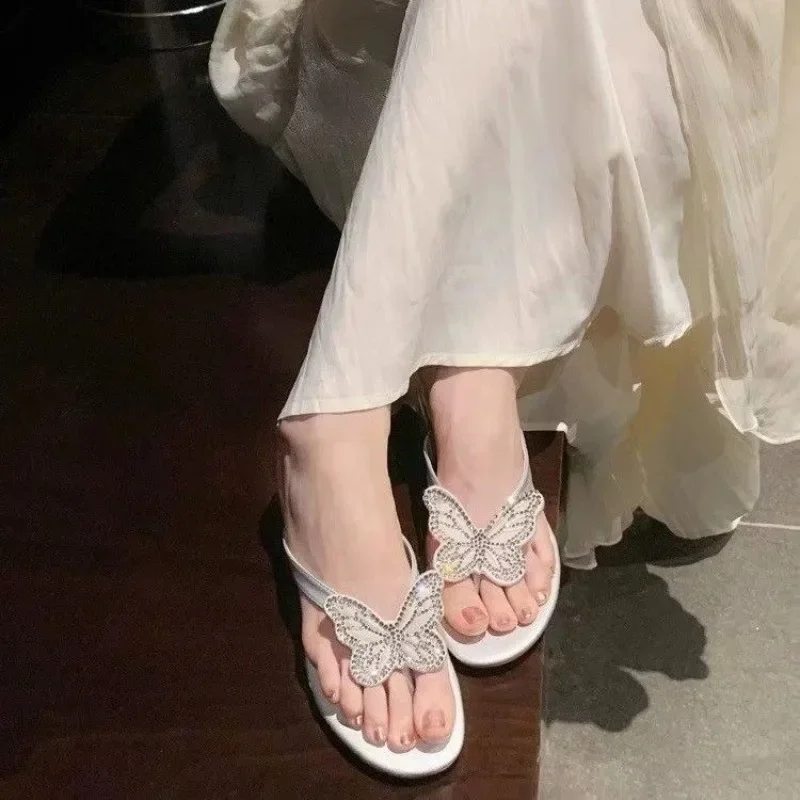 Fashion Silver Butterfly Women\'s Shoes Comfortable Summer Party Flip Flops Thick Heel Slippers 2024 New Outdoor Wedding Shoes