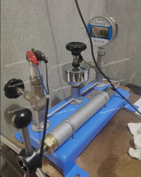 Bench Top Pressure Gauge Calibrator with Positive & Negative Pressure Testing for Industrial Instrument Calibration