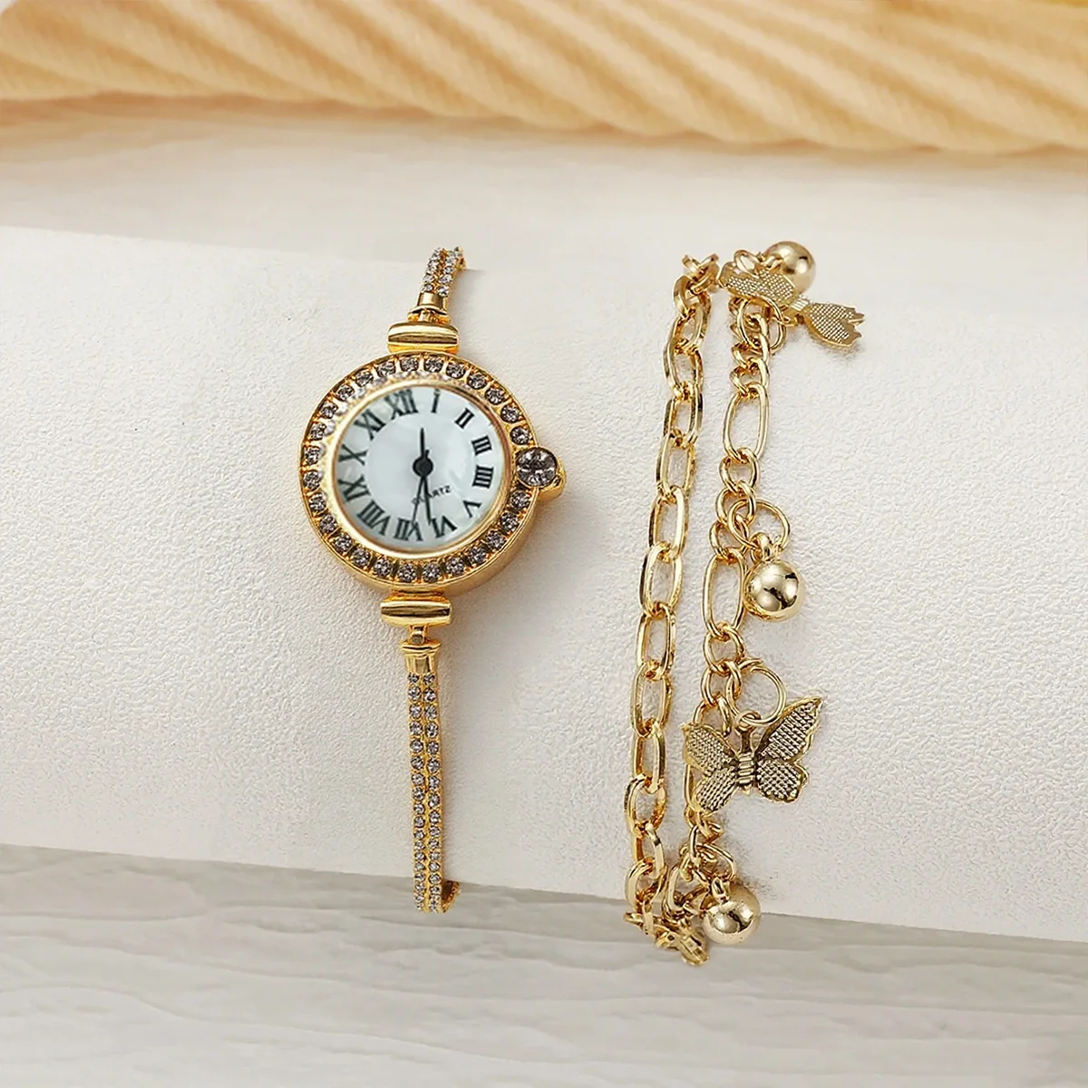 

Fashionable Small Round Dial Thin Strap Women's Quartz Watch Butterfly Bracelet Set for Holiday Gifts