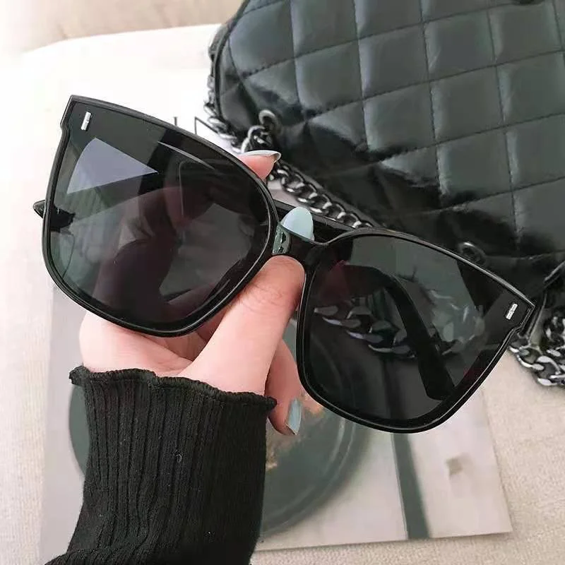 Korean Fashion Square Sunglasses Women Men Retro Beach Eyewear