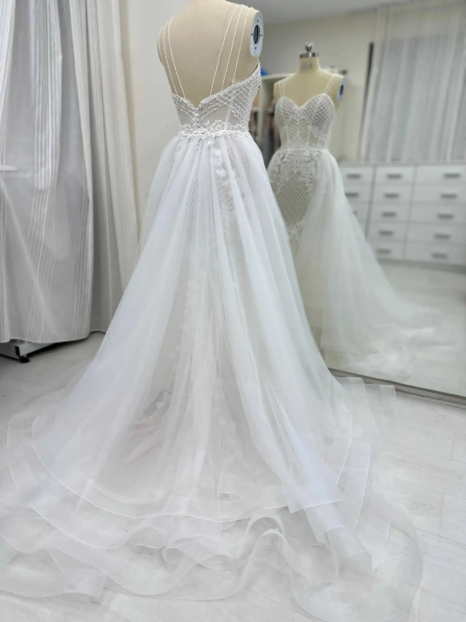 Elegant 3D Floral Applique 2N1 Style Mermaid Wedding Dress Spaghetti Strap Sweep Train Brides Gown Vestido Novia Customized