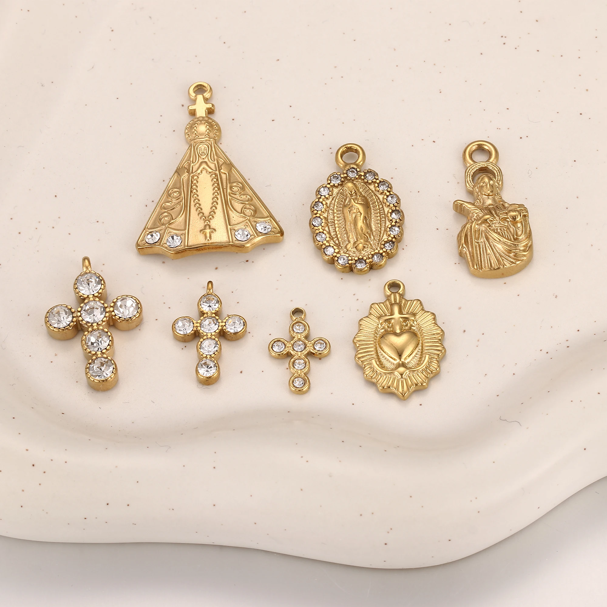 3 Stück Anhänger „Unsere Liebe Frau von Aparecida“ aus Edelstahl, Jungfrau Maria/Kreuz/Herz, katholisches Amulett für Halsketten, DIY-Schmuckherstellung – Detail 5