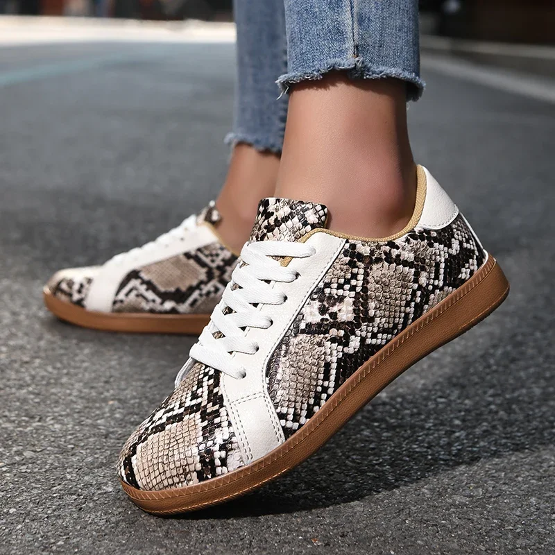 

Women's Shoes Women PU Leather Non-slip Casual Sneakers Ladies Lightweight Walking Running Sports Shoe Woman Vulcanized Shoes