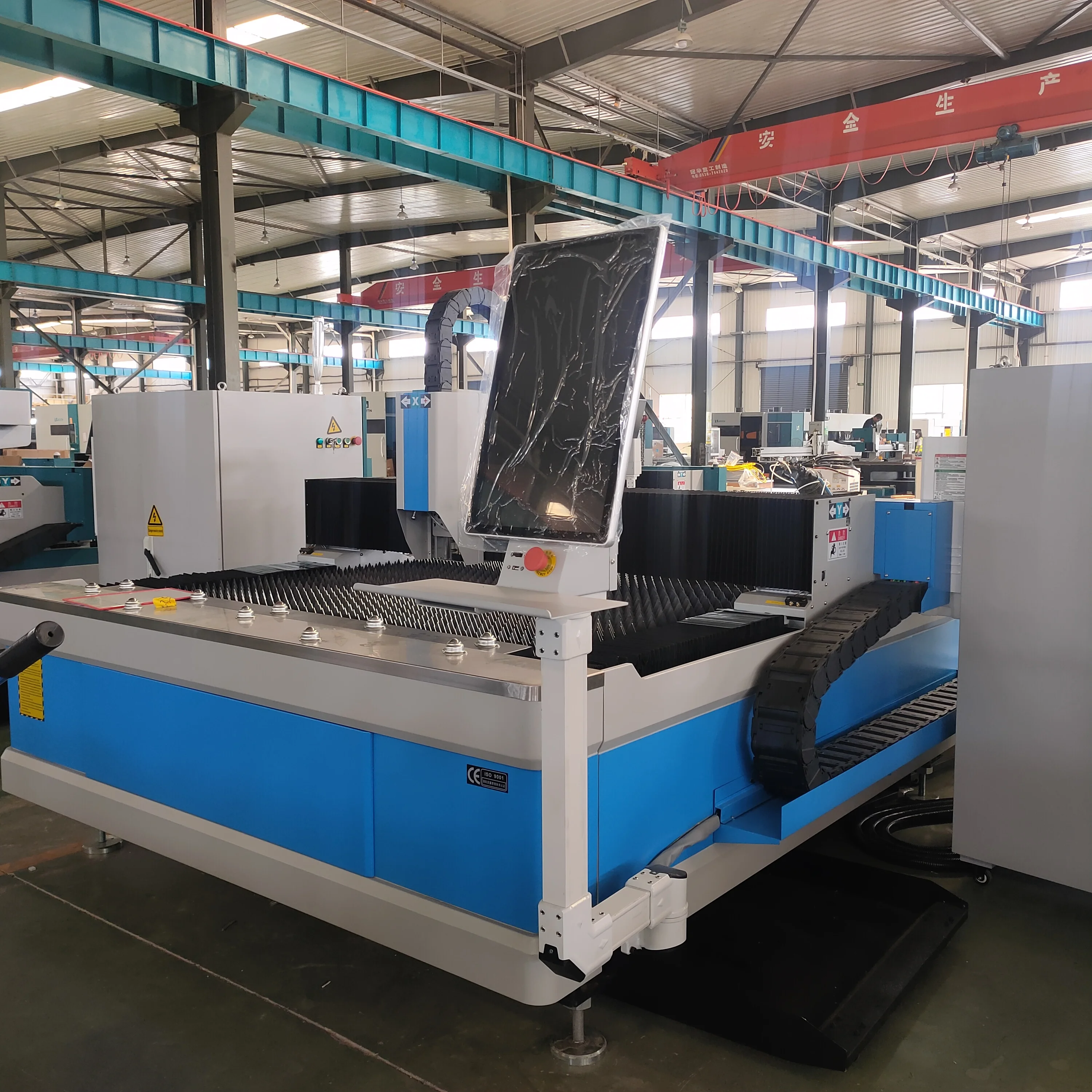 LXSHOW Brand High Precision 3015 series Metal Sheet CNC Fiber Laser Cutting Machine