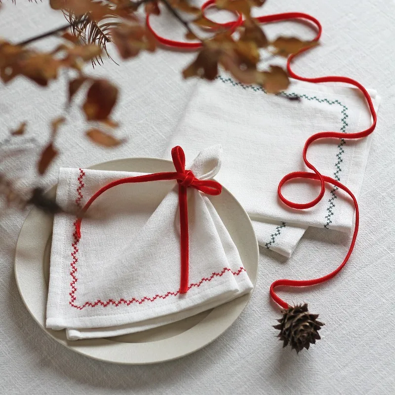 2PCS 32X32cm Thick Jacquard Cotton and Linen Napkin Cloth White Embroidered Table Handkerchief