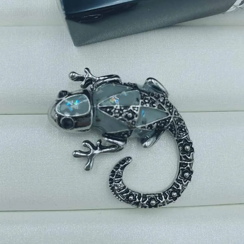 Broche de personnalité européenne et américaine pour hommes et femmes, épingle de costume en forme de lézard d'huile