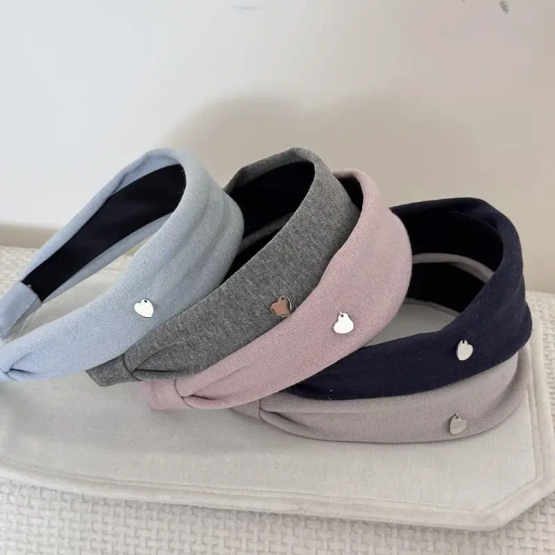 Sweet Women's Soft Knitting Headbands With Heart Pendant For Ladies And Girls Daily Party Head Wears Fashion Female Hairbands
