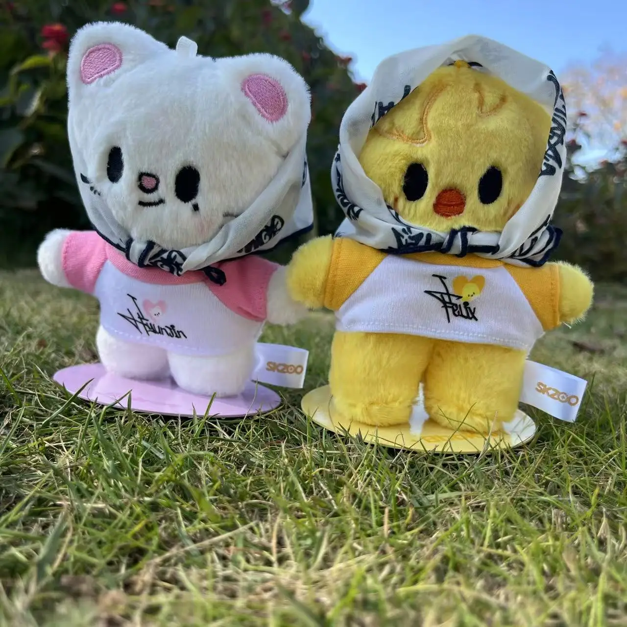 

SKZOO SKZ Official Same Style Headscarf Clothing Doll Standing Posture Magnetic Cartoon Cute Felix HyunJin Chan Woojin Fans Gift