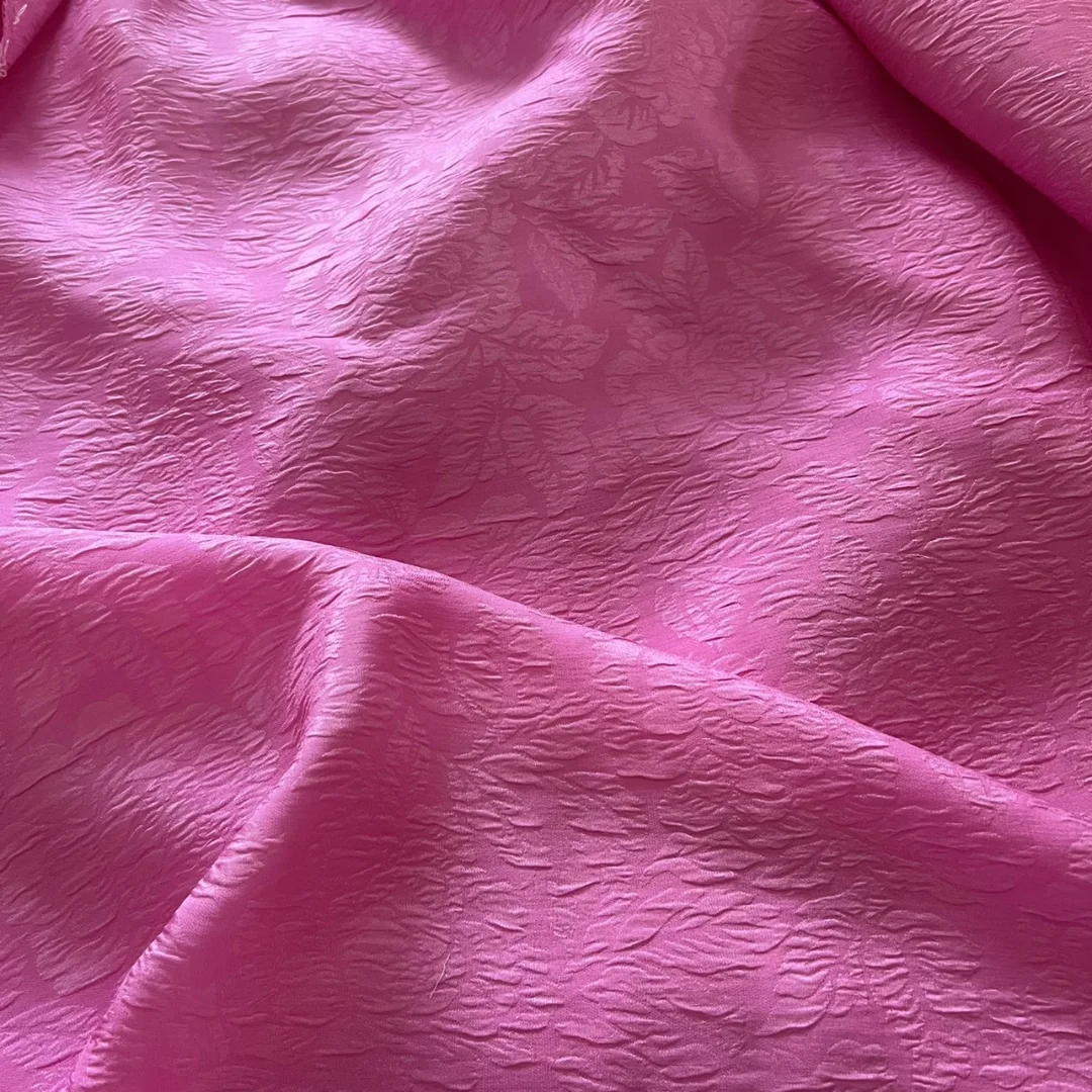 

1 метр 100% тутового шелка 23 momme Heavy Guale Creep Silk Fabric Ярко-розовый цветочный цвет 110 см, ширина 43 дюйма по дворам XX216