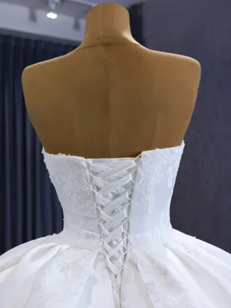 Customized Wedding Dress In 2025, Strapless Design White Lace Decoration Back Strap Simple Yet Gorgeous Noble And Elegant