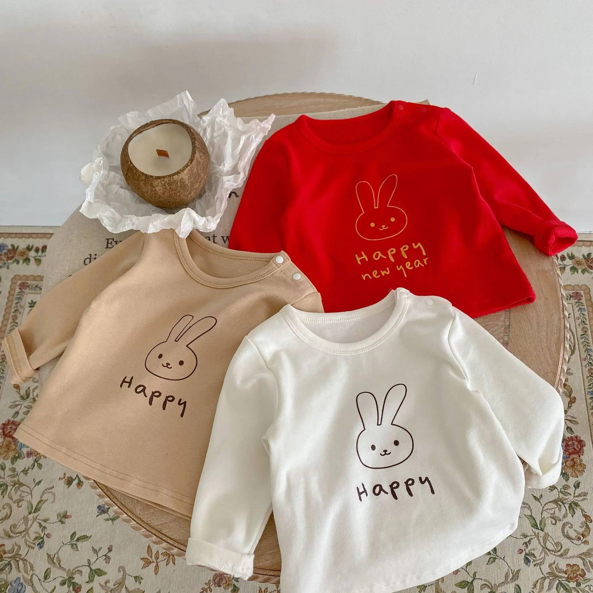 

2024 new spring and autumn men's and women's baby T-shirt round neck long sleeve base shirt rabbit print top 0-2 years old