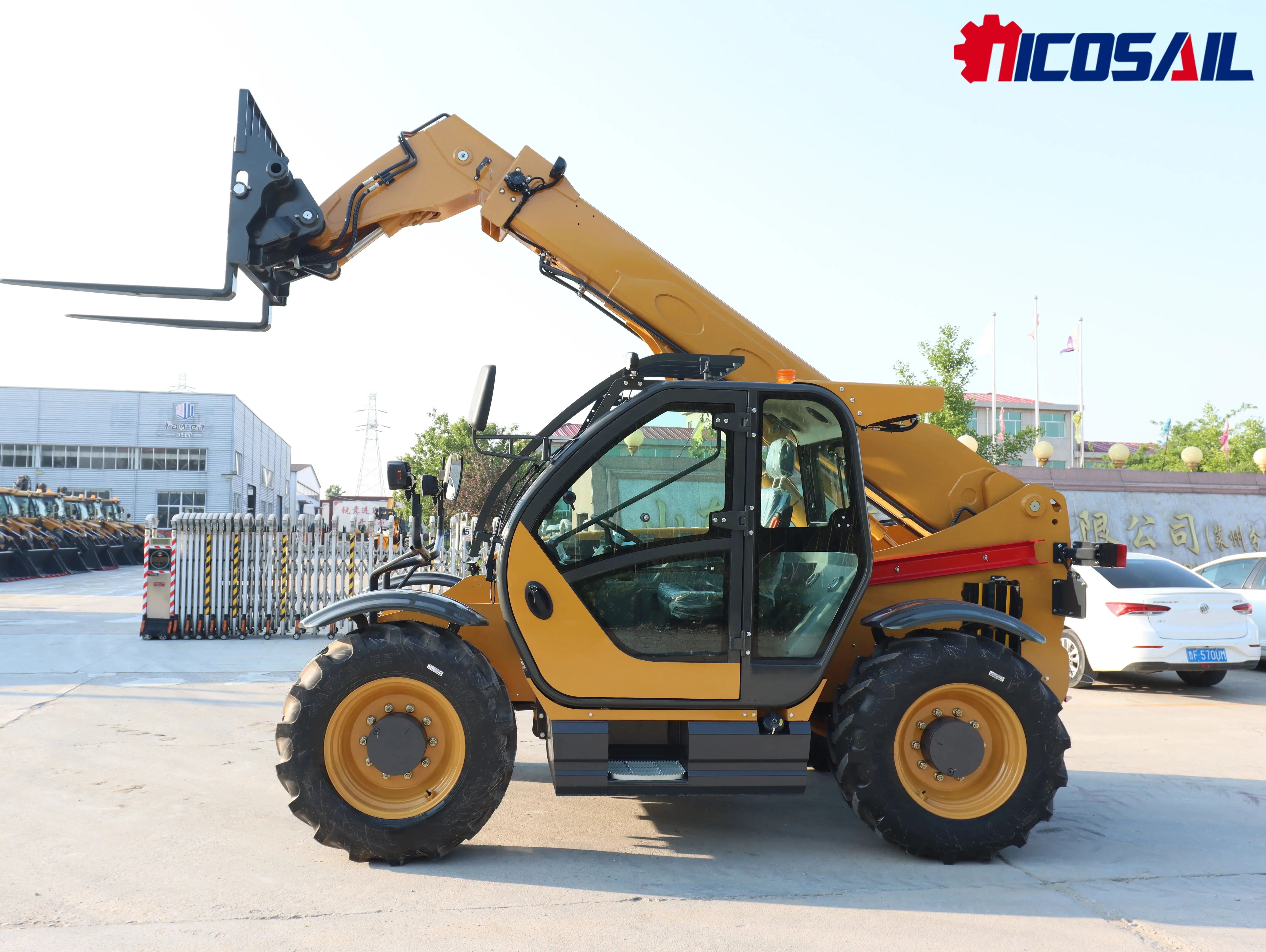 

China supplies CE certified telescopic boom forklifts, including 3.5-ton and 4-ton models with support legs
