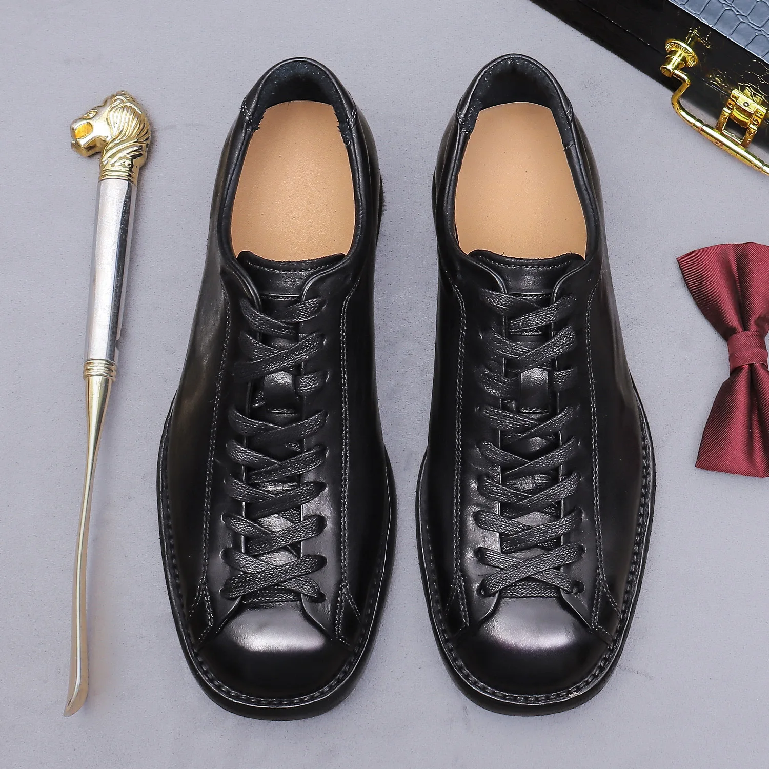 Men's Lace Up Casual Sneaker Shoes Handmade Retro Genuine Leather Upper Low Block Sole Exquisite Stitching Daily Men's Footwear