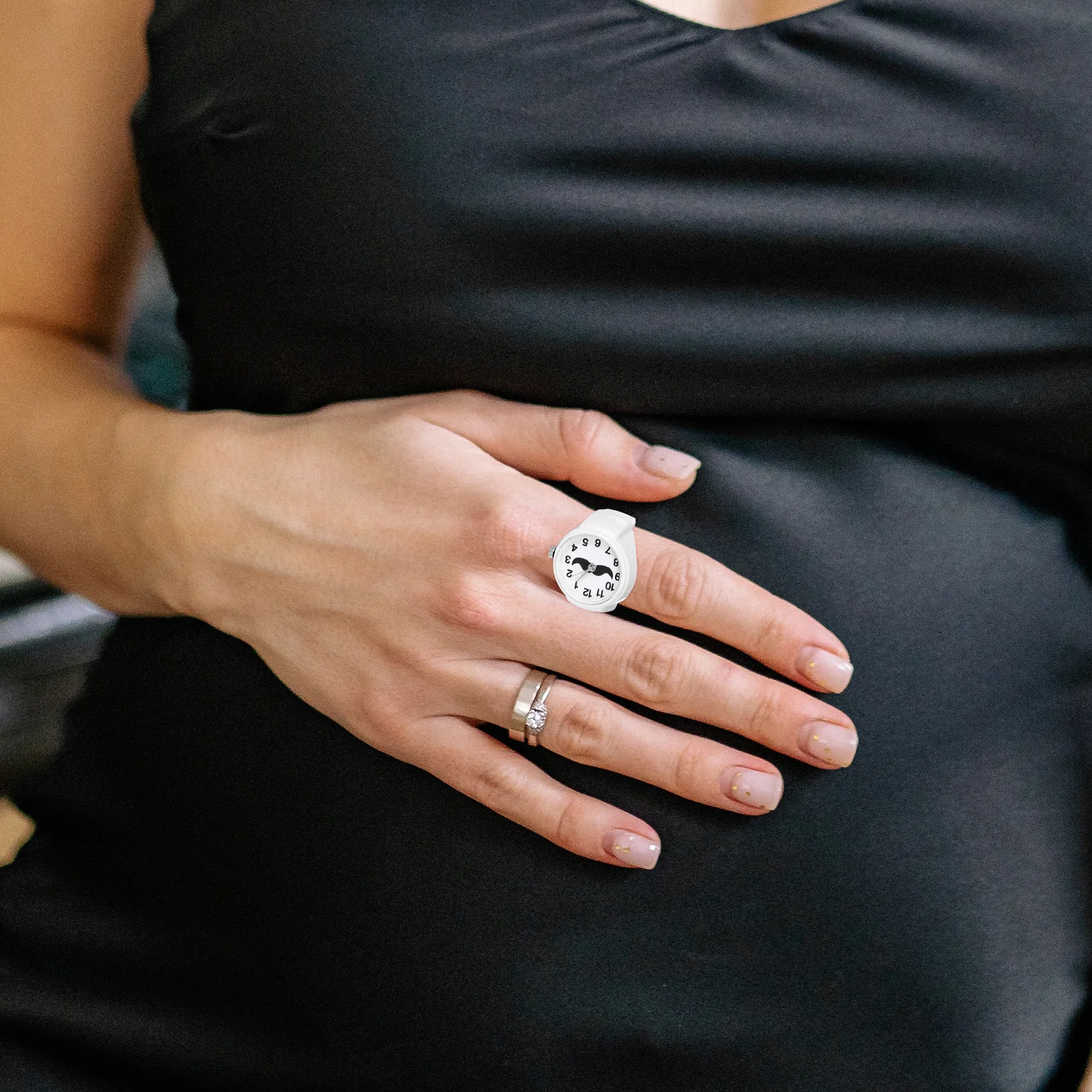 

Digital Watch Heart-shaped Red ABS Polishing Retro Decorative Finger Ring for Girls Stylish Casual Fashion Women Watches