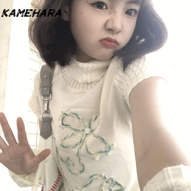 WAKUTA-Camiseta de manga corta blanca japonesa para mujer, diseño de nicho, estilo Vintage Original, cuello alto, Top picante de dopamina para chica de verano