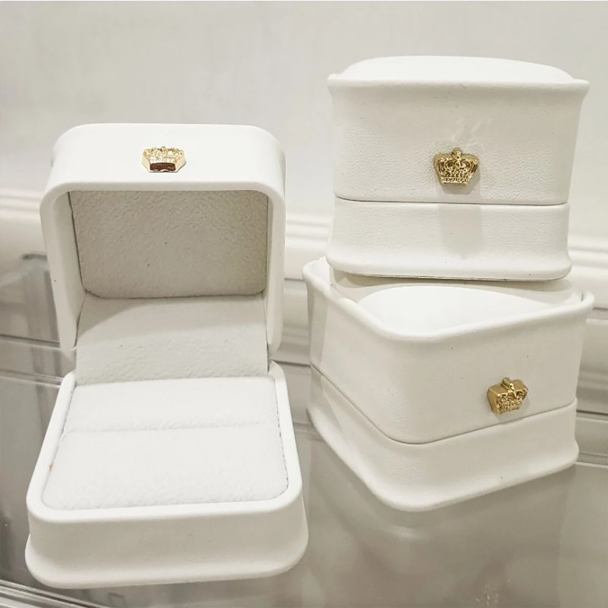 4 Pieces/2 Pieces! 58*58mm Exquisite Crown Design Ring Box, Faux Leather Jewelry Gift Box, Perfect for Engagement, Proposal, Wedding Gifts, Jewelry Display, Birthday Gifts, and High-End Gift Packaging