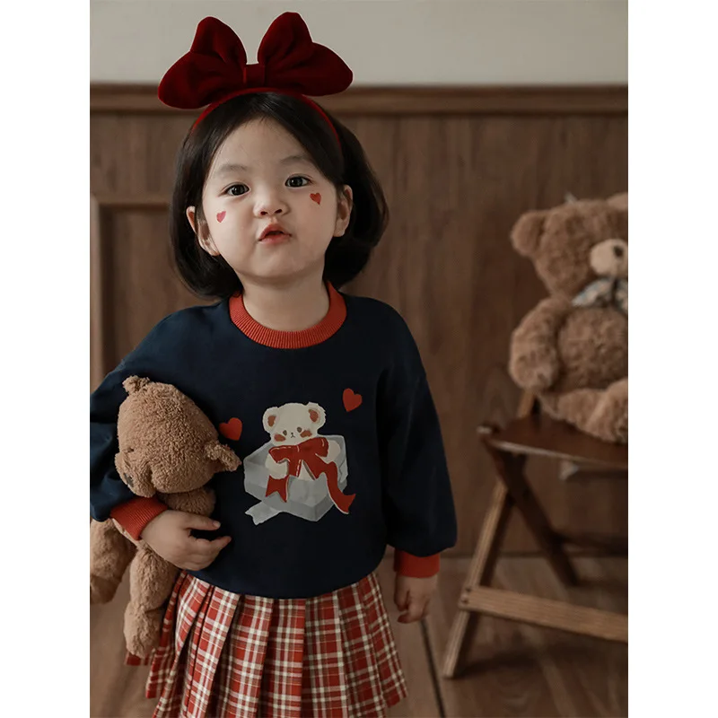 

Girls Cartoon Bear Sweatshirt Plaid Skirt Set2025New Spring and Autumn Children's Tops and Skirts