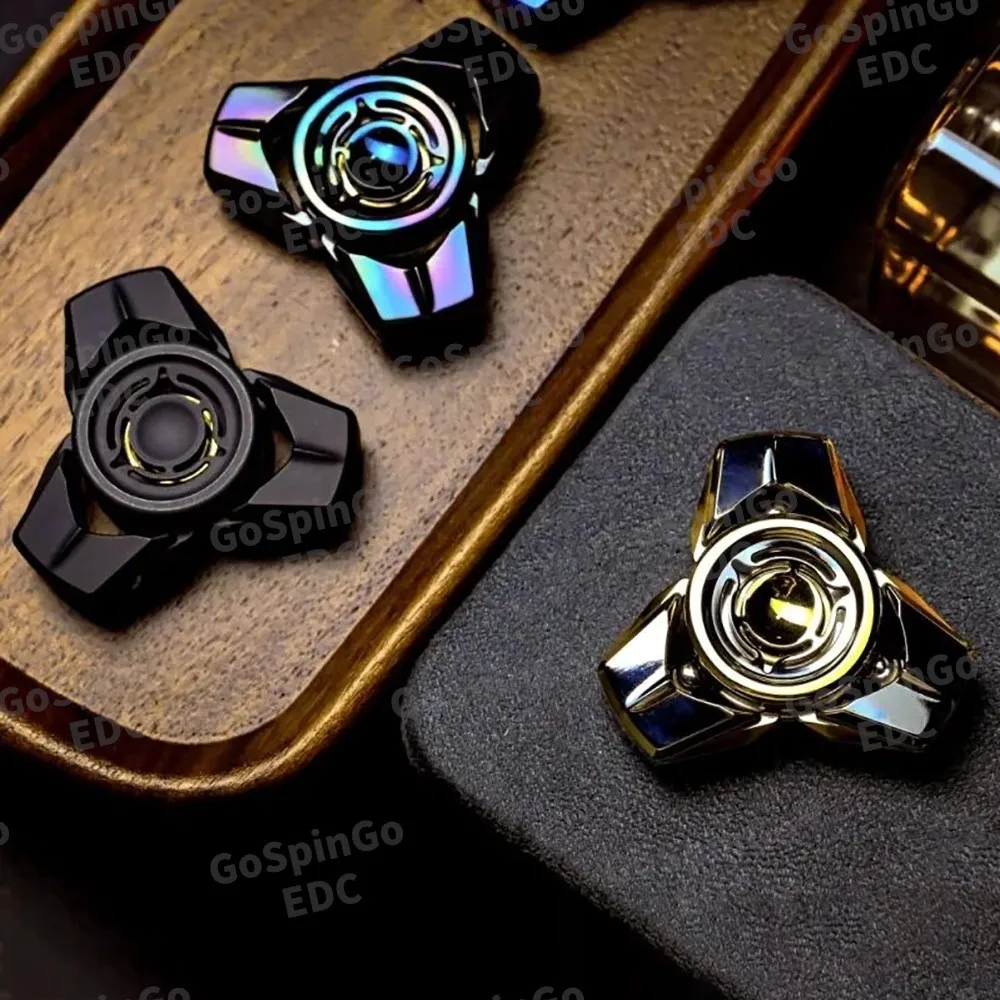 ฟิดเจ็ตสปินเนอร์ TSEDC คาบูโต แบบสามใบพัด ของเล่นคลายเครียด ของเล่นโลหะแปลกใหม่ สำหรับผู้ใหญ่